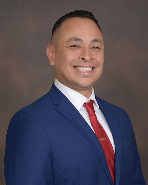 Emilio Hernandez Headshot.JPG